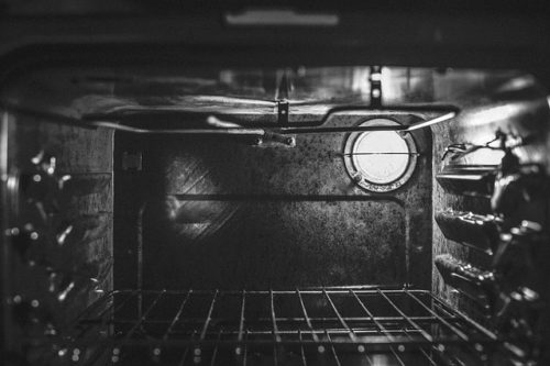 I 7 killer della bolletta di casa: il forno